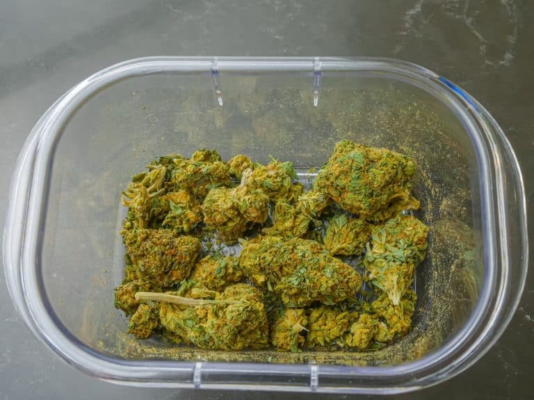 how to trim weed