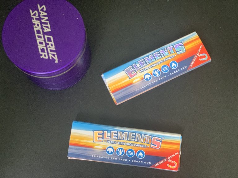 Elements rolling papers